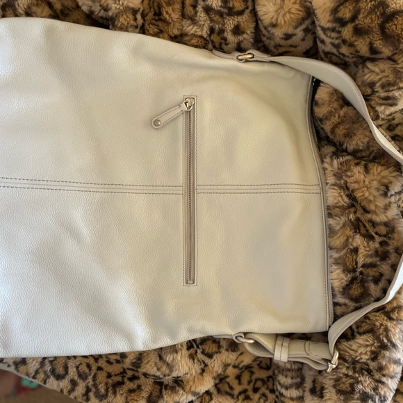 Banana republic handbag - Picture 9 of 9